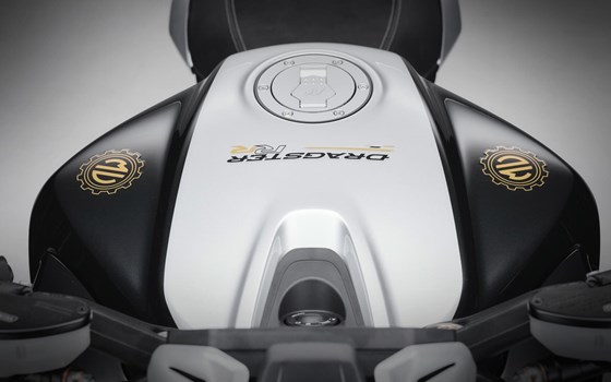 Neufahrzeug MV Agusta Dragster RR Ottantesimo - Bild 16