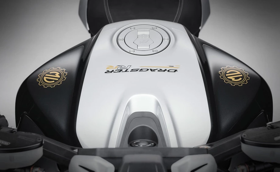 Angebot MV Agusta Dragster RR Ottantesimo Bild 13: Angebot MV Agusta Dragster RR Ottantesimo