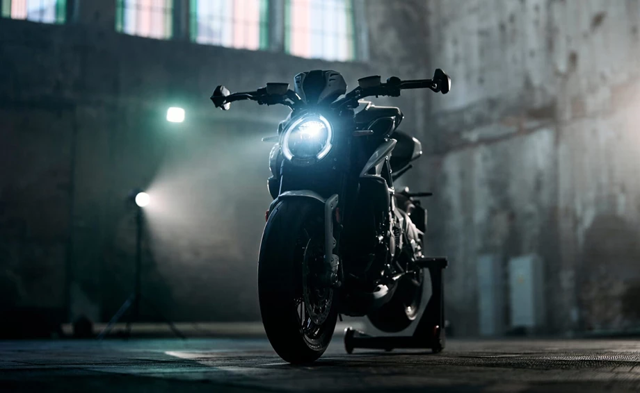 Angebot MV Agusta Dragster RR Ottantesimo Bild 7: Angebot MV Agusta Dragster RR Ottantesimo