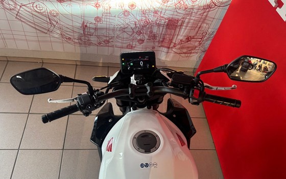 Gebrauchtmotorrad Honda CB500 Hornet - Bild 8