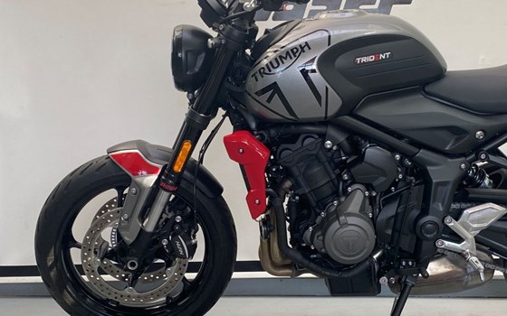 Gebrauchtmotorrad Triumph Trident 660 - Bild 6