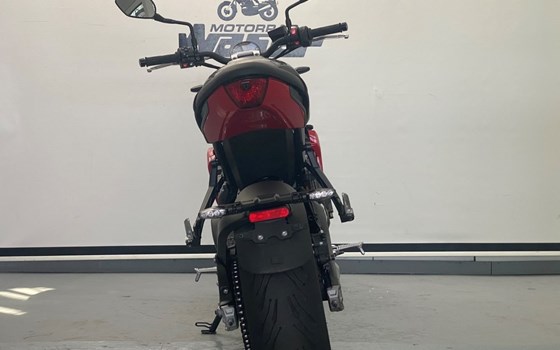 Gebrauchtmotorrad Triumph Trident 660 - Bild 8