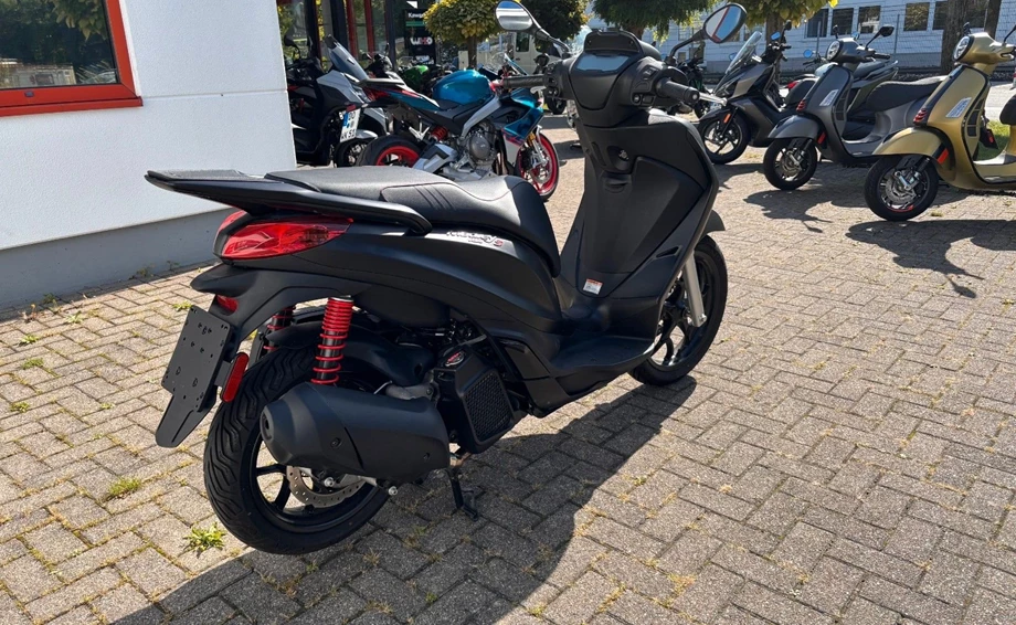 Angebot Piaggio Medley 125 ie IGET Bild 4: Angebot Piaggio Medley 125 ie IGET