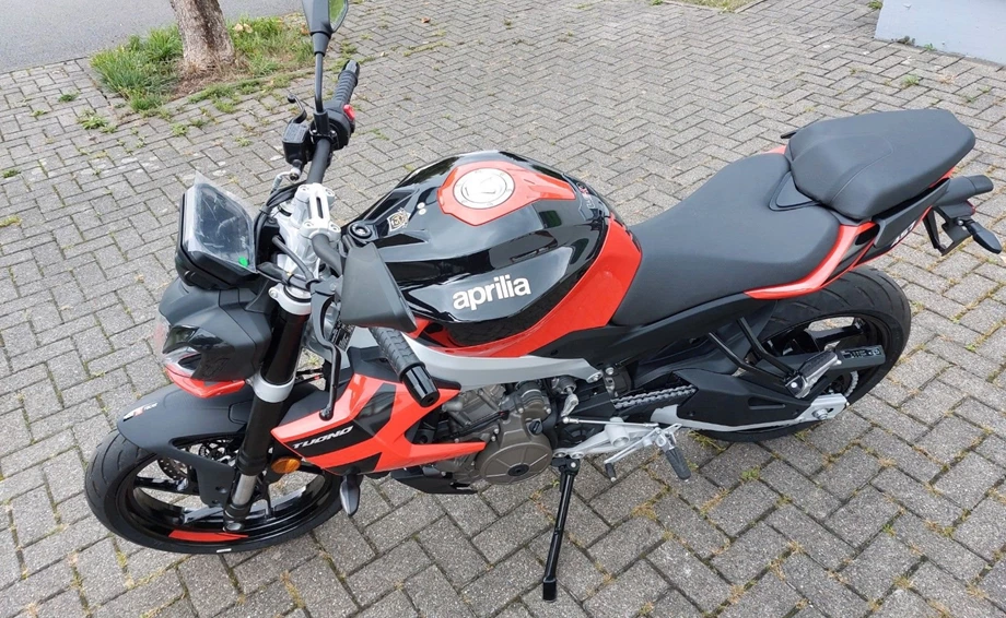 Angebot Aprilia Tuono 457 Bild 15: Angebot Aprilia Tuono 457