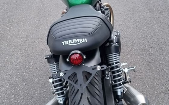 Gebrauchtmotorrad Triumph Speed Twin 900 - Bild 6
