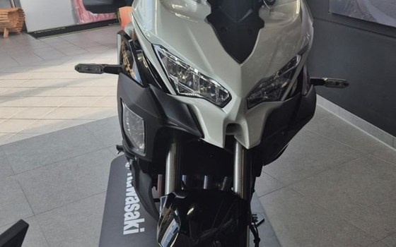 Gebrauchtmotorrad Kawasaki Versys 1100 SE - Bild 3