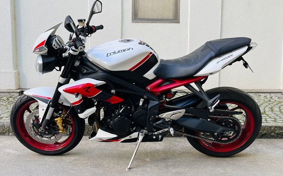 Gebrauchtmotorrad Triumph Street Triple 675 R - Bild 3
