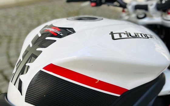 Gebrauchtmotorrad Triumph Street Triple 675 R - Bild 5