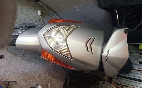 Gebrauchtmotorrad Honda Lead 100 - Bild 2