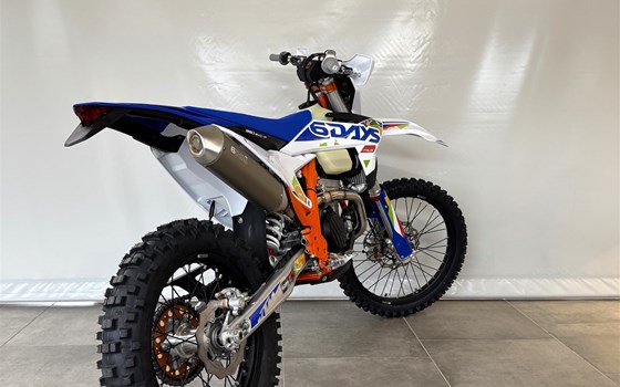 Neufahrzeug KTM 350 EXC-F SIX DAYS - Bild 7 Neufahrzeug KTM 350 EXC-F SIX DAYS - Bild 7