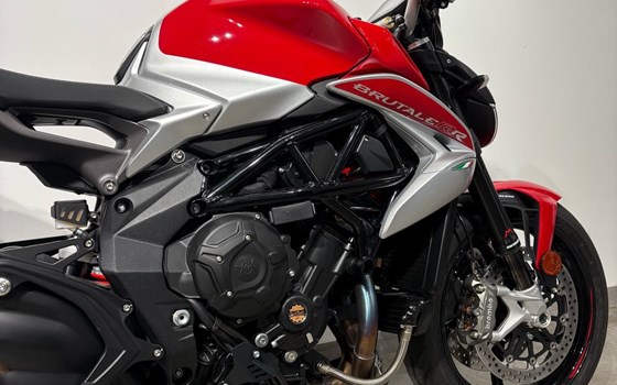 Gebrauchtmotorrad MV Agusta Brutale RR Ottantesimo - Bild 3 Gebrauchtmotorrad MV Agusta Brutale RR Ottantesimo - Bild 3