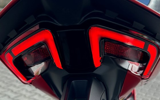 Gebrauchtmotorrad Ducati Panigale V2 S - Bild 8 Gebrauchtmotorrad Ducati Panigale V2 S - Bild 8