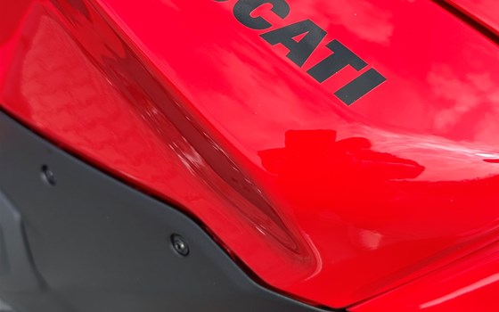 Gebrauchtmotorrad Ducati Panigale V2 S - Bild 7 Gebrauchtmotorrad Ducati Panigale V2 S - Bild 7