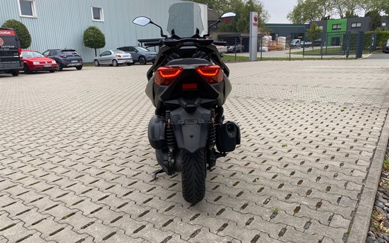 Gebrauchtmotorrad Yamaha XMAX 300 - Bild 5