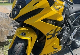 Neumotorrad Suzuki GSX-8R Neumotorrad Suzuki GSX-8R