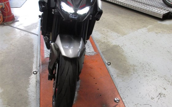 Gebrauchtmotorrad Kawasaki Z900 SE - Bild 5 Gebrauchtmotorrad Kawasaki Z900 SE - Bild 5