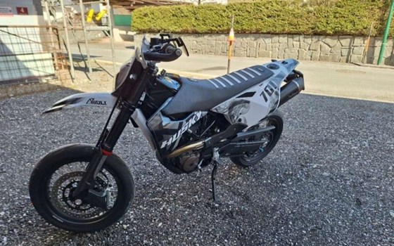 Gebrauchtmotorrad Husqvarna 701 Supermoto - Bild 11 Gebrauchtmotorrad Husqvarna 701 Supermoto - Bild 11