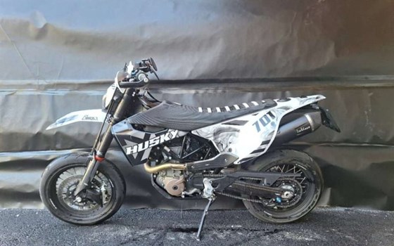 Gebrauchtmotorrad Husqvarna 701 Supermoto - Bild 12 Gebrauchtmotorrad Husqvarna 701 Supermoto - Bild 12