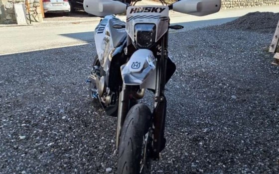 Gebrauchtmotorrad Husqvarna 701 Supermoto - Bild 14 Gebrauchtmotorrad Husqvarna 701 Supermoto - Bild 14