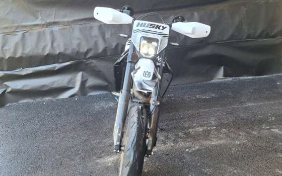 Gebrauchtmotorrad Husqvarna 701 Supermoto - Bild 15 Gebrauchtmotorrad Husqvarna 701 Supermoto - Bild 15