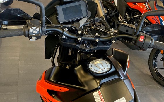 Gebrauchtmotorrad KTM 790 Adventure - Bild 3 Gebrauchtmotorrad KTM 790 Adventure - Bild 3