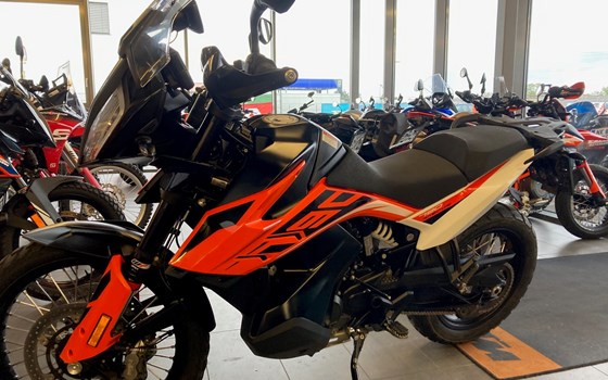 Gebrauchtmotorrad KTM 790 Adventure - Bild 2 Gebrauchtmotorrad KTM 790 Adventure - Bild 2