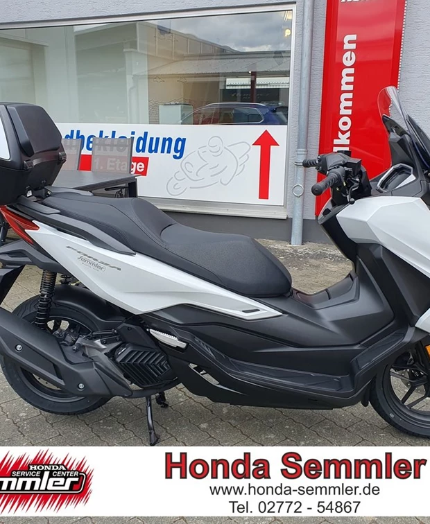Honda Forza 125