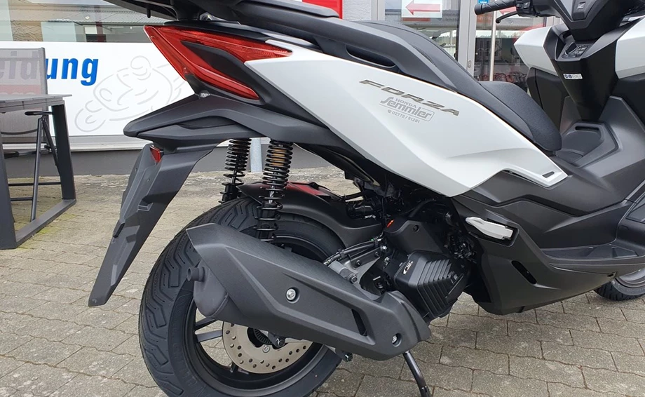 Angebot Honda Forza 125 Bild 6: Angebot Honda Forza 125
