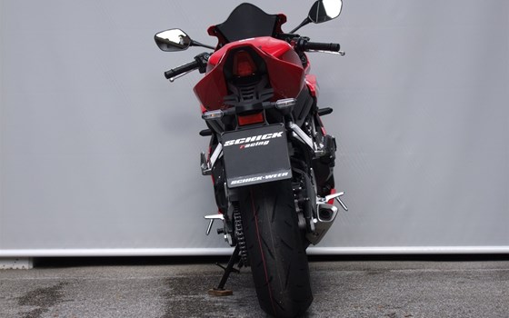 Neufahrzeug Honda CBR650R E-Clutch - Bild 8 Neufahrzeug Honda CBR650R E-Clutch - Bild 8