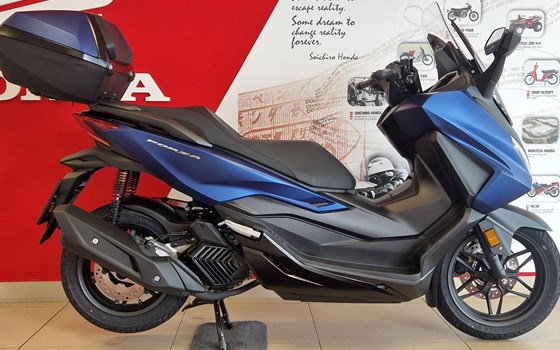 Neufahrzeug Honda Forza 125 - Bild 6 Neufahrzeug Honda Forza 125 - Bild 6