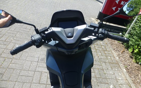 Gebrauchtmotorrad Honda PCX125 DX - Bild 6