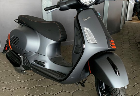 Vespa GTS 125 Super Sport