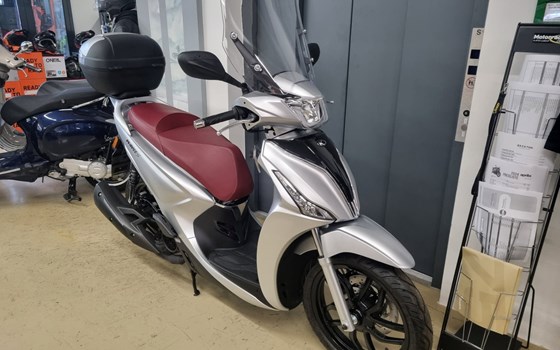Gebrauchtmotorrad Kymco New People S 125i ABS - Bild 2 Gebrauchtmotorrad Kymco New People S 125i ABS - Bild 2