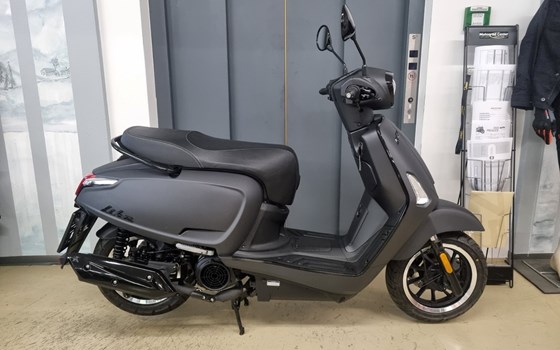 Gebrauchtmotorrad Kymco New Like 125 - Bild 1 Gebrauchtmotorrad Kymco New Like 125 - Bild 1