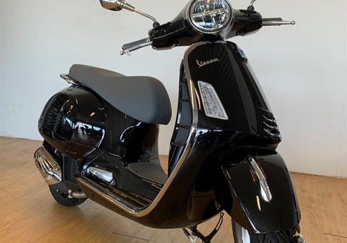 Vespa GTS 125