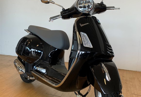 Vespa GTS 125