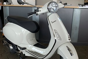 Offer Vespa Primavera 125