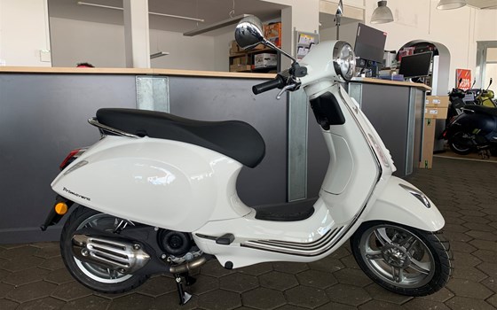 Neufahrzeug Vespa Primavera 125 - Bild 4 Neufahrzeug Vespa Primavera 125 - Bild 4