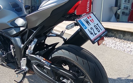 Gebrauchtmotorrad Honda CB1000 Hornet - Bild 11 Gebrauchtmotorrad Honda CB1000 Hornet - Bild 11