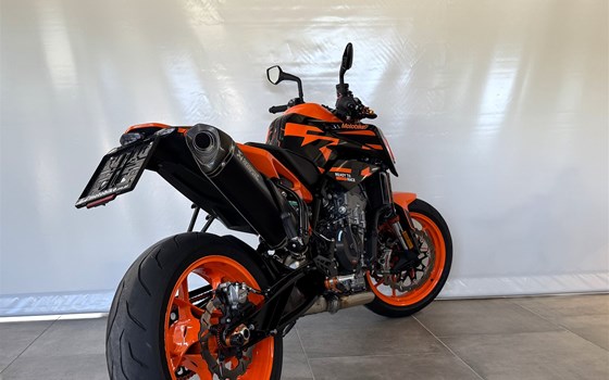Gebrauchtmotorrad KTM 890 Duke GP - Bild 5 Gebrauchtmotorrad KTM 890 Duke GP - Bild 5
