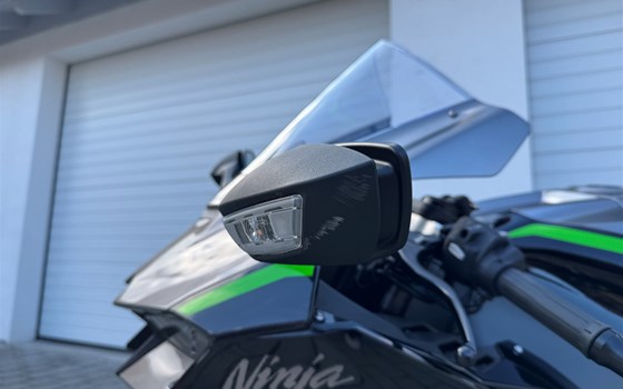 Gebrauchtmotorrad Kawasaki Ninja ZX-10R - Bild 9