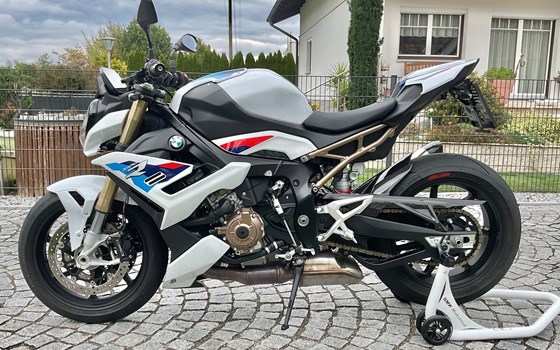 Gebrauchtmotorrad BMW S 1000 R - Bild 7 Gebrauchtmotorrad BMW S 1000 R - Bild 7