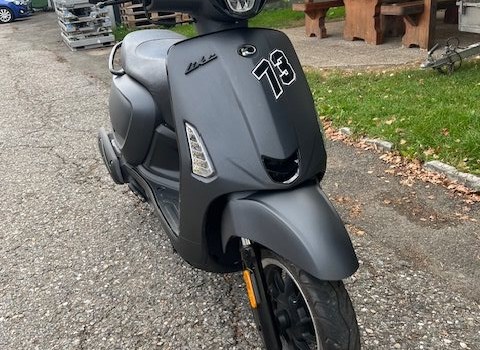Gebrauchtmotorrad Kymco Like II 125i ABS - Bild 1 Gebrauchtmotorrad Kymco Like II 125i ABS - Bild 1
