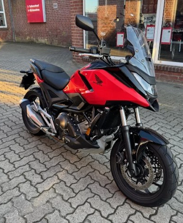 Honda NC750X DCT