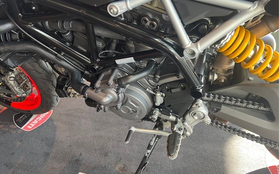 Gebrauchtmotorrad Ducati Hypermotard 950 RVE - Bild 11