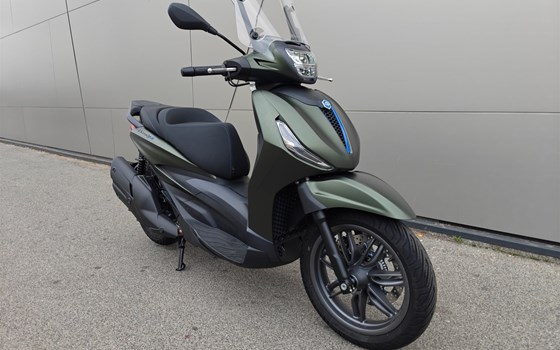 Neufahrzeug Piaggio Beverly 400 S - Bild 2 Neufahrzeug Piaggio Beverly 400 S - Bild 2