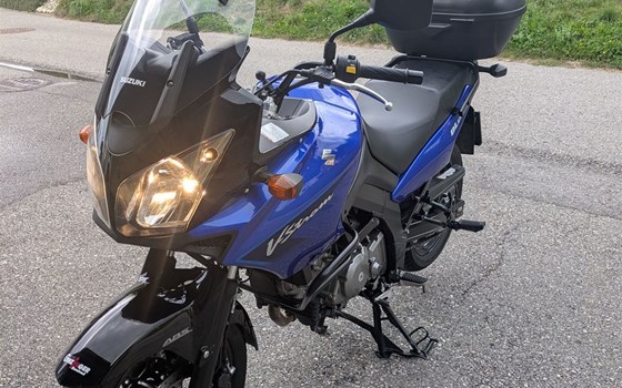 Gebrauchtmotorrad Suzuki V-Strom 650 - Bild 1 Gebrauchtmotorrad Suzuki V-Strom 650 - Bild 1