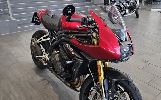 Gebrauchtmotorrad Triumph Speed Triple R - Bild 1