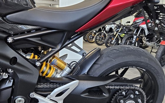 Gebrauchtmotorrad Triumph Speed Triple R - Bild 16