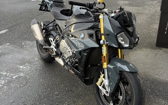 Gebrauchtmotorrad BMW S 1000 R - Bild 1 Gebrauchtmotorrad BMW S 1000 R - Bild 1